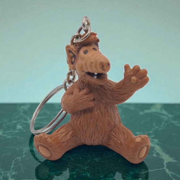 Original 1988 Russ Brown ALF Keychain Hollywood Memorabilia - Picture 1 of 6